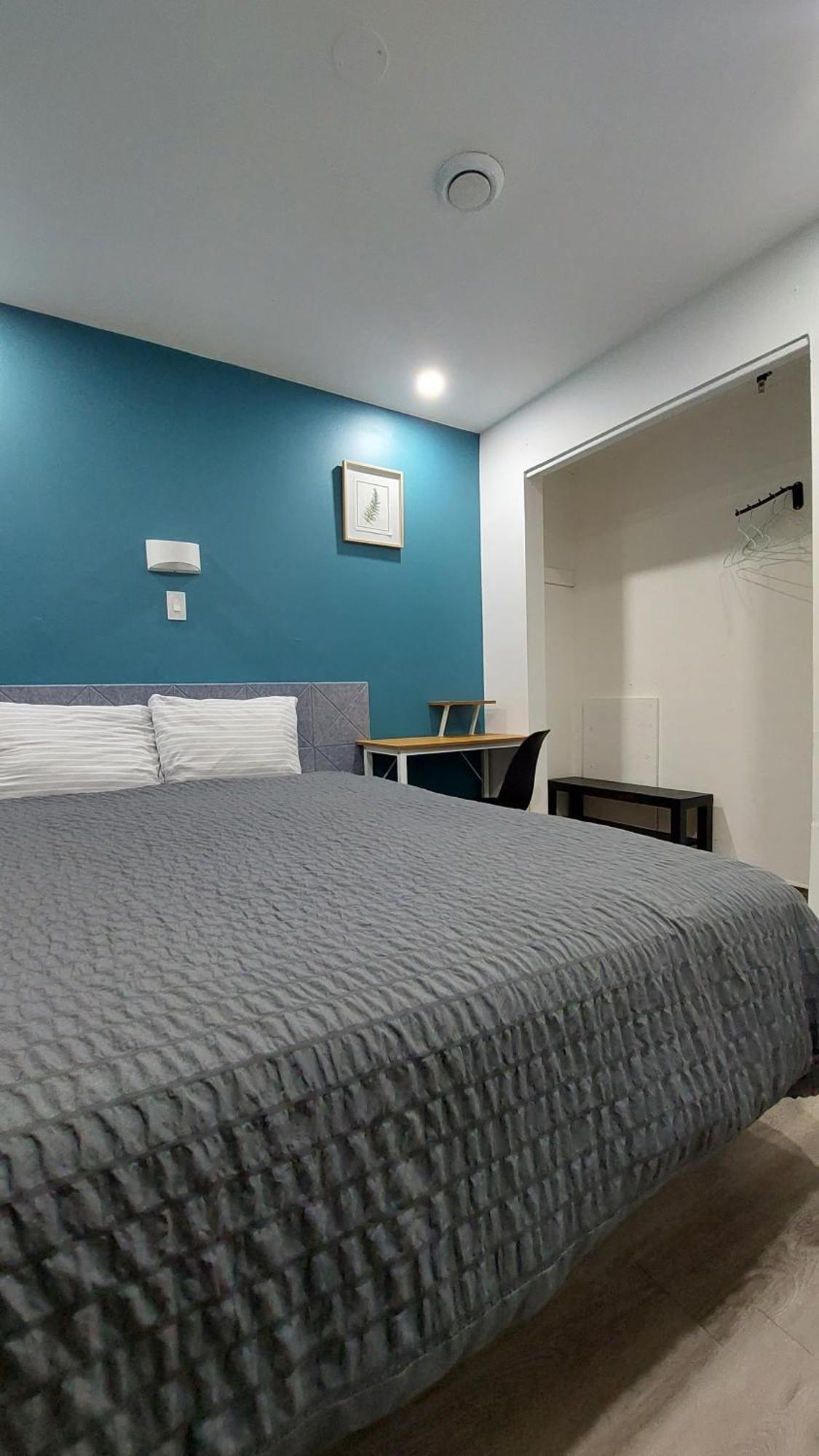 Apd Hotel Монреал Екстериор снимка